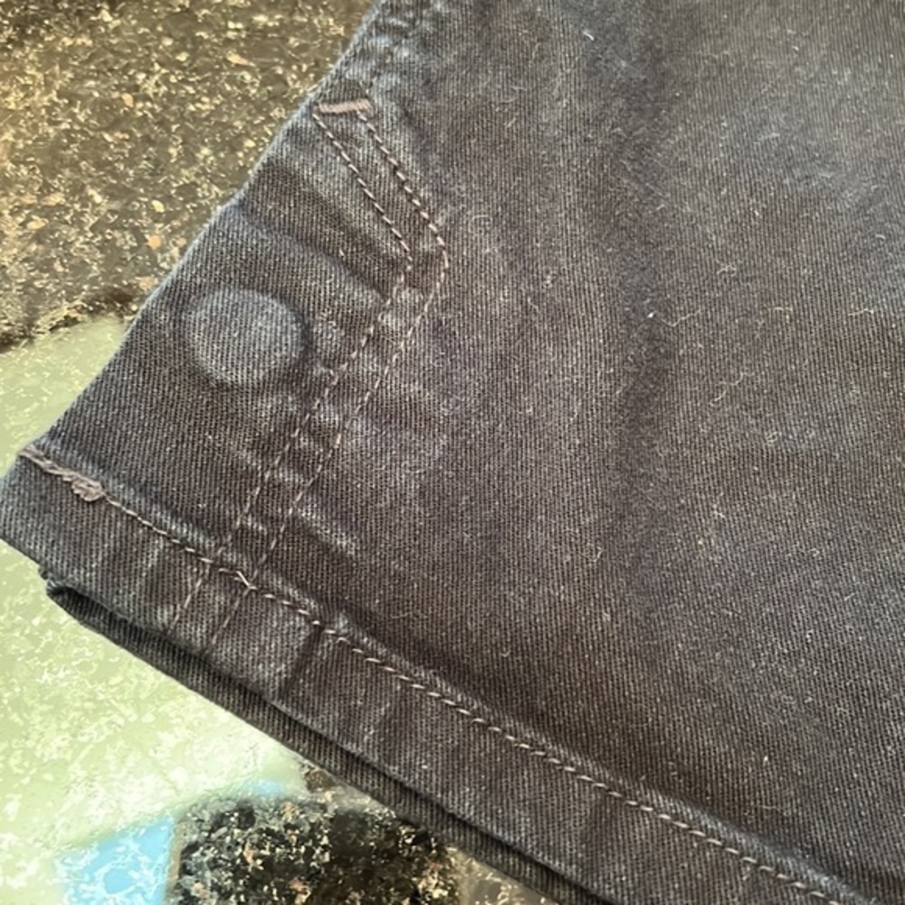 Levi’s signature black flap pocket cropped jeans - Picture 8 of 9